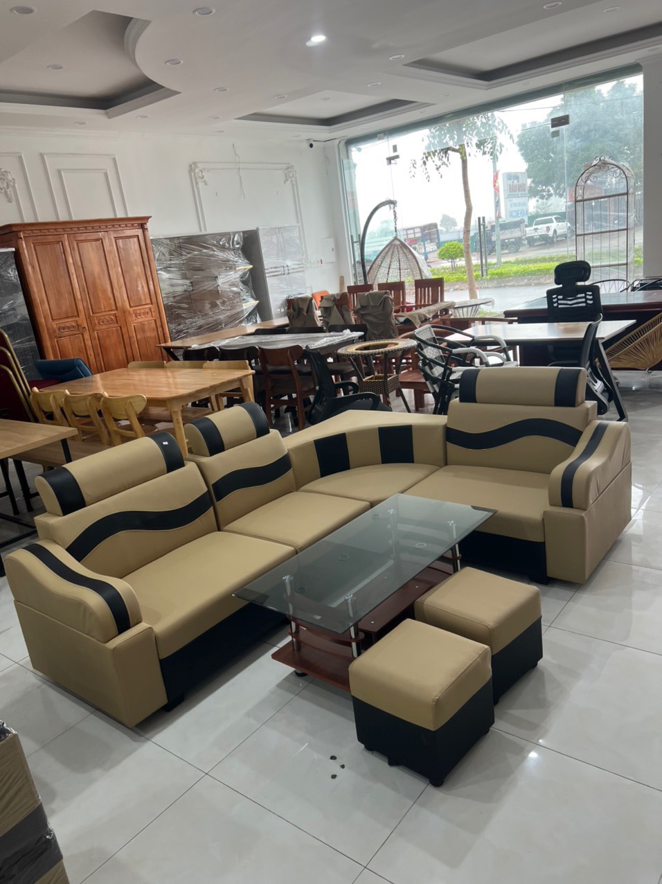 Sofa da kèm bàn giá rẻ